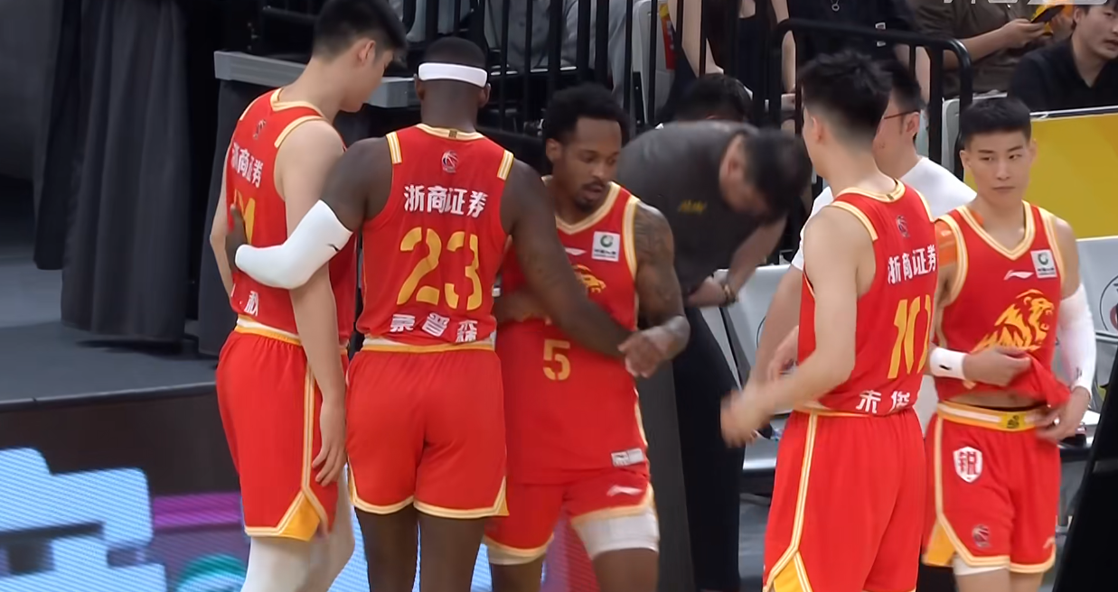 华体会体育-爆冷不敌山西，广厦输在哪？苏群一针见血，王博这下难了